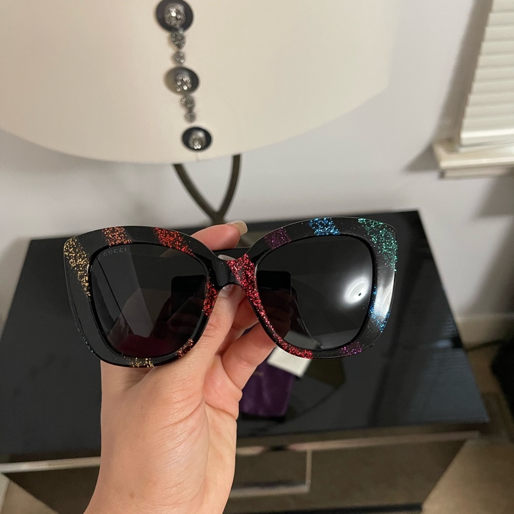 Gucci - Picture 7 of 8
